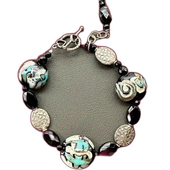 Artisan Hand Crafted Glass Swirl Bead Bracelet 7 3/4 inch - Picture 1 of 5